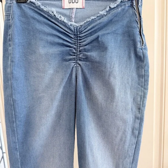 Long, lean jeans with low front rise - Picture 2 of 10